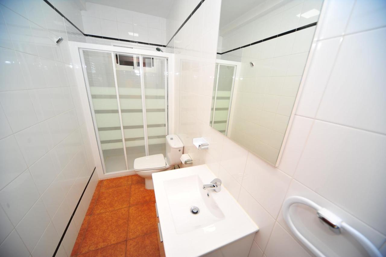 ベニカシム Orange Park Duplex Familiar Jardinヴィラ エクステリア 写真